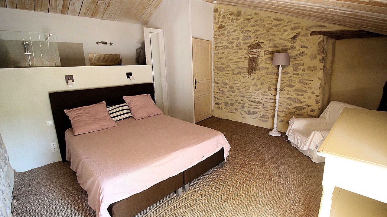 Photo of Bedroom in Mornas
