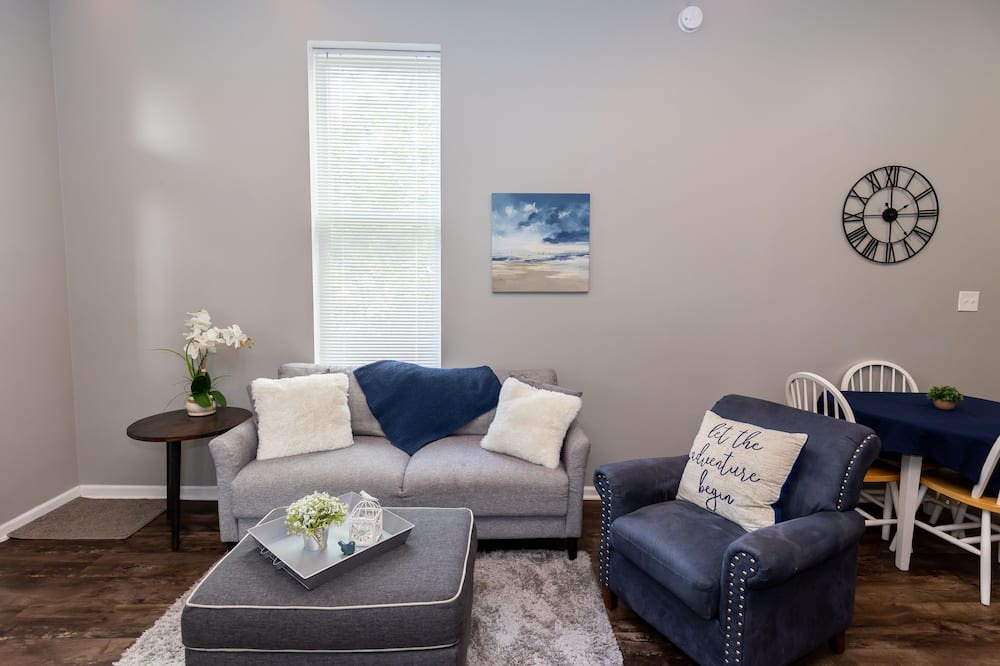 Photo of Livingroom in Lafayette Square