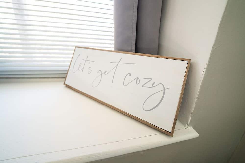 Photo of Bedroom in Lafayette Square