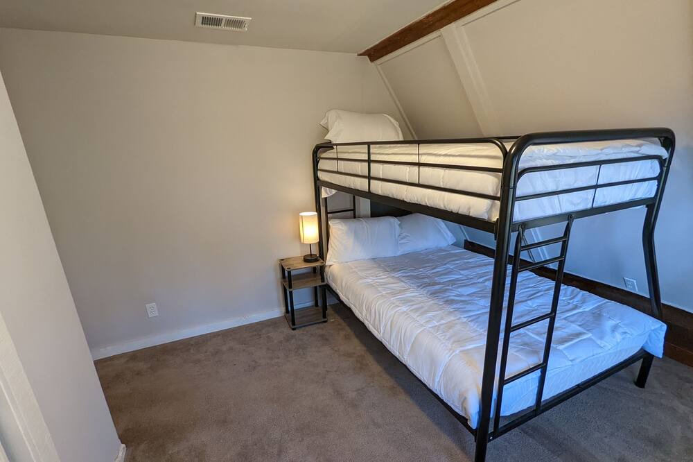 Photo of Bedroom in Lake Houston