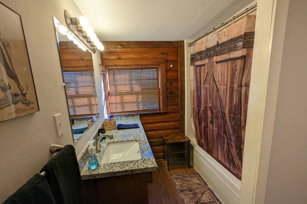 Photo of Bedroom in Lake Houston