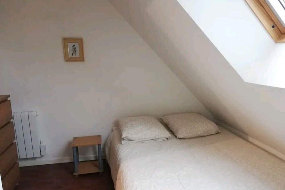 Photo of Bedroom in Vezin-le-Coquet