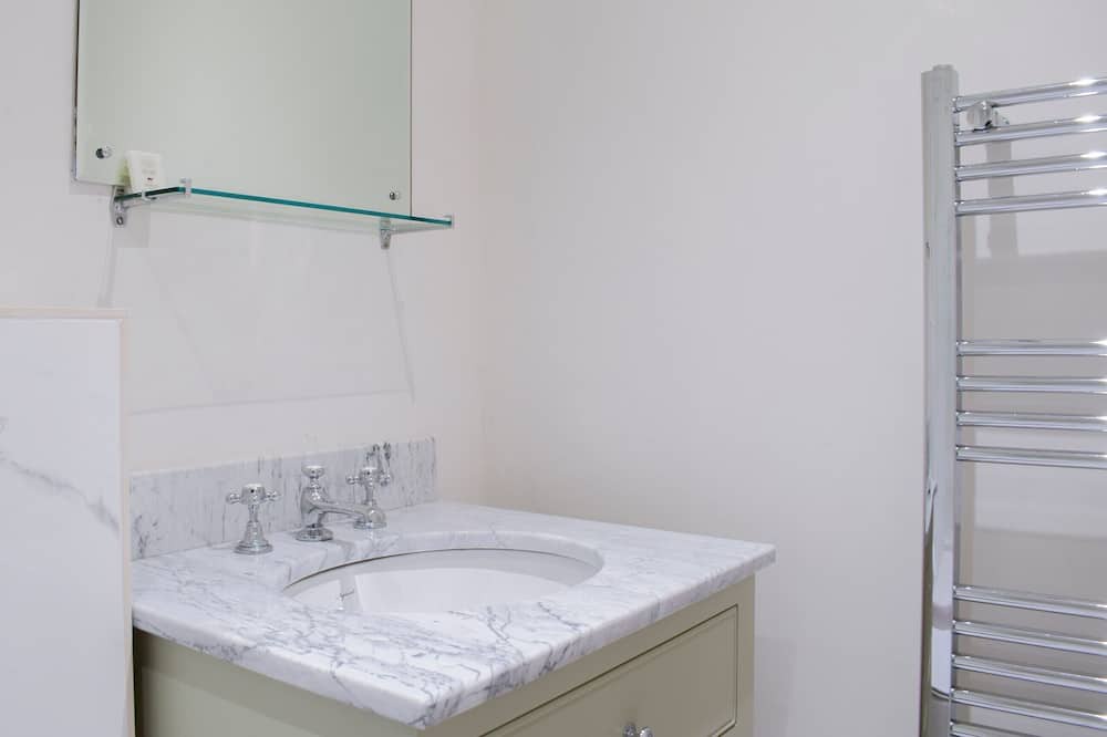 Photo of Bathroom in Woolhope