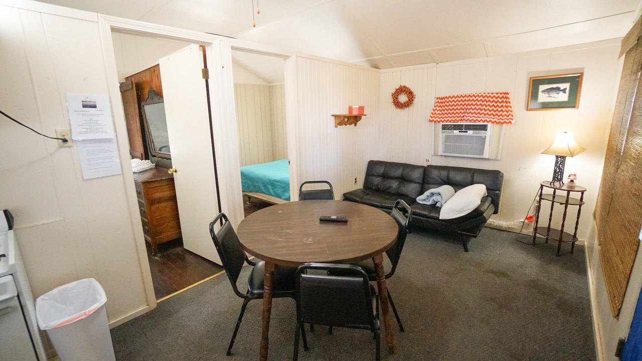 Photo of Others in Monticello