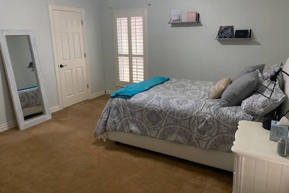 Photo of Bedroom in Midlothian