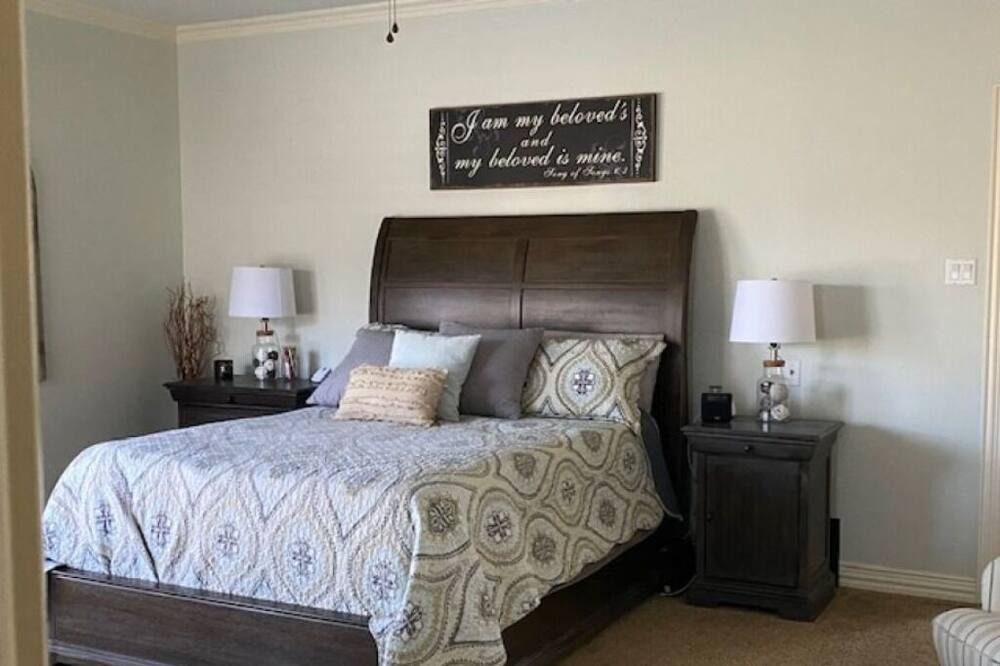 Photo of Bedroom in Midlothian