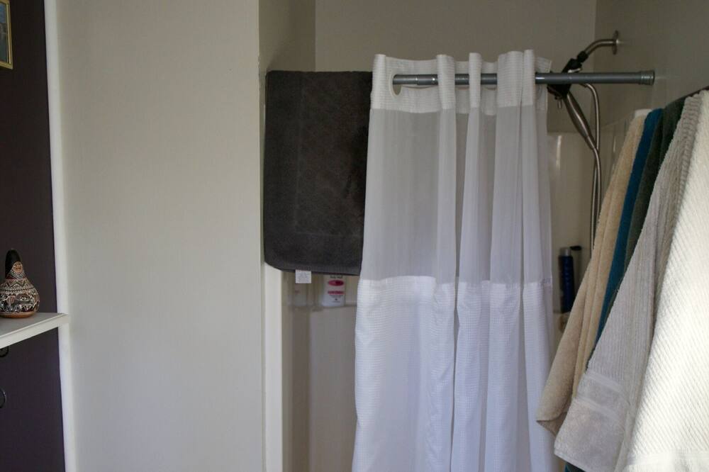 Photo of Bathroom in North Industry
