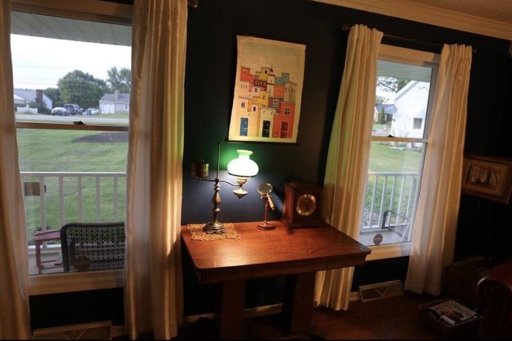 Photo of Bedroom in North Industry