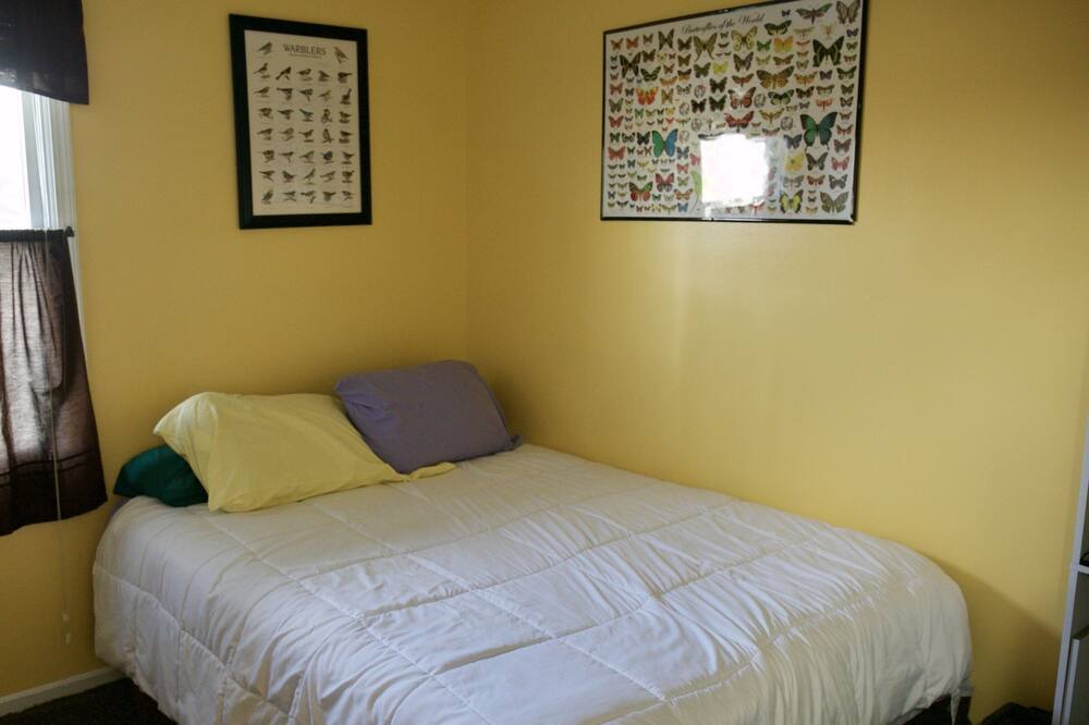 Photo of Bedroom in North Industry