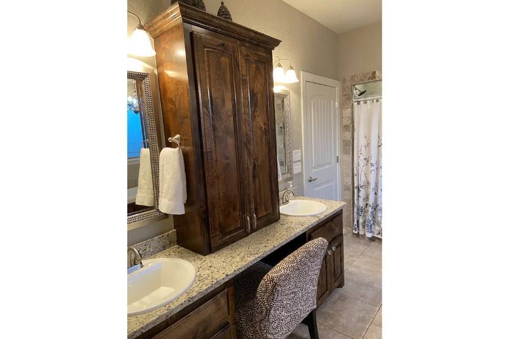 Photo of Bathroom in Wilburton