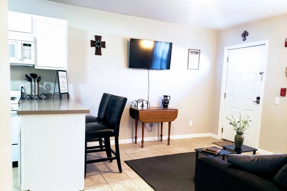 Photo of Livingroom in Paola
