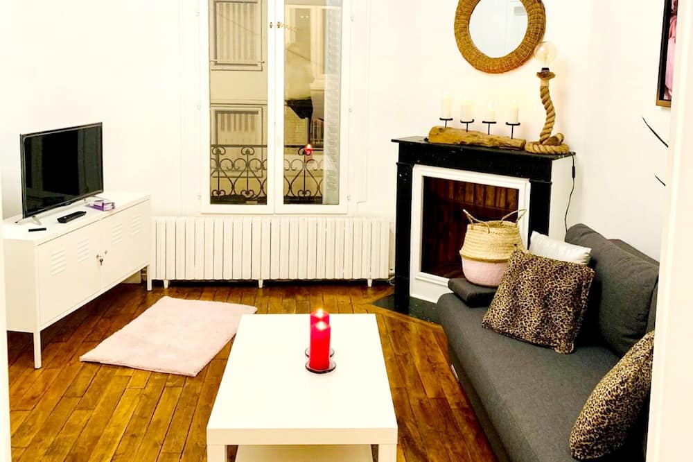 Photo of Livingroom in Le Blanc-Mesnil