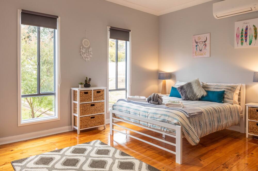 Photo of Bedroom in Younghusband