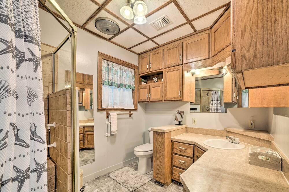Photo of Bathroom in Long Mott