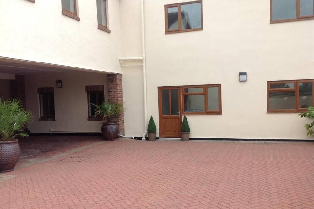 Photo of Outdoor in Wakefield