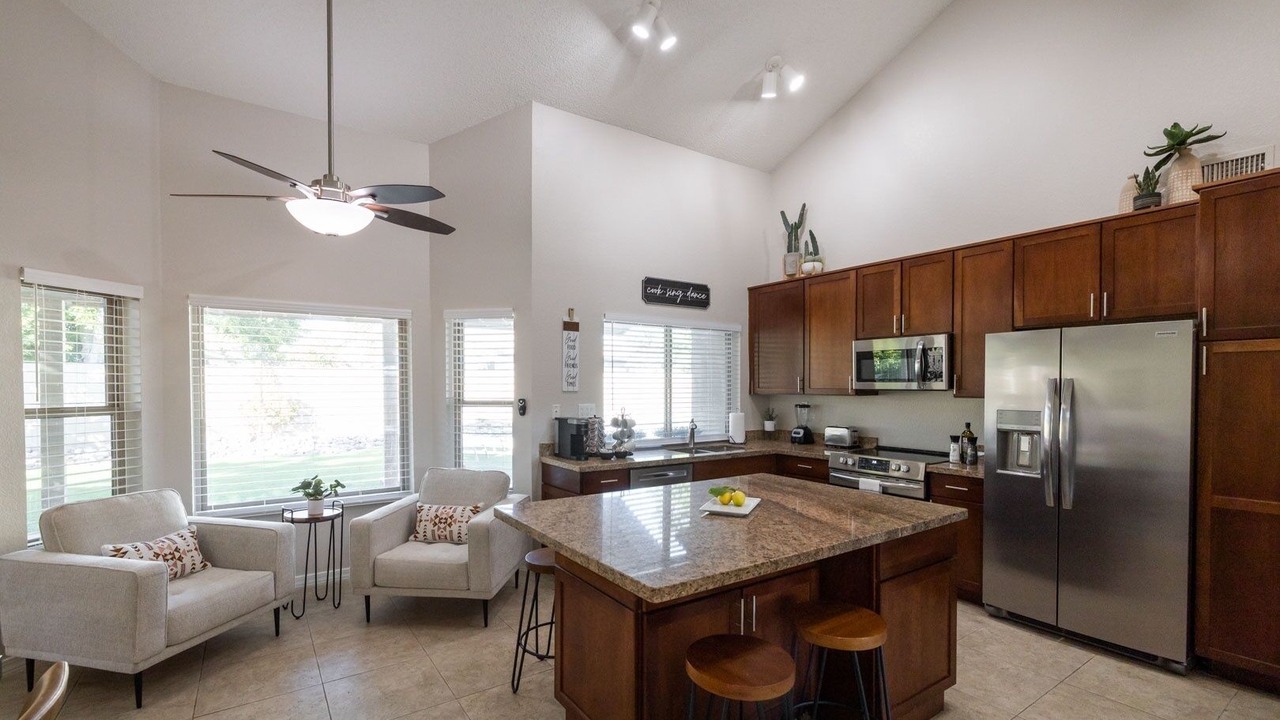 Photo of Kitchen in Scottsdale Vista North