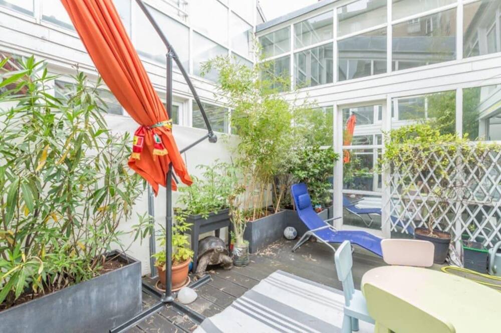 Photo of Livingroom in Colombes