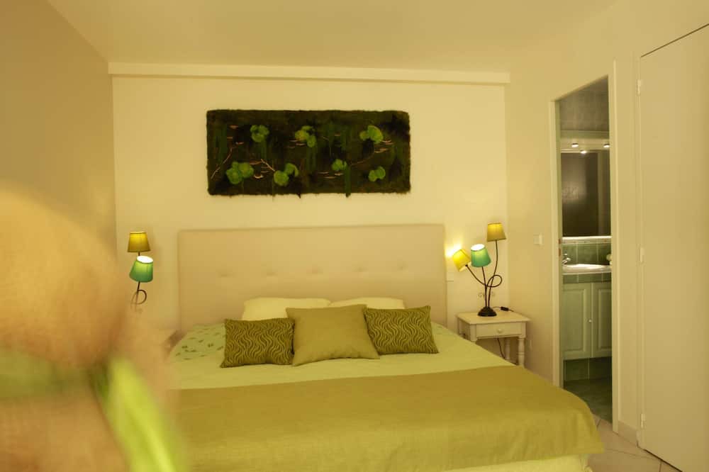 Photo of Bedroom in Forcalquier