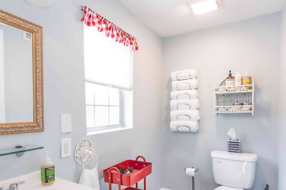 Photo of Bathroom in Berea