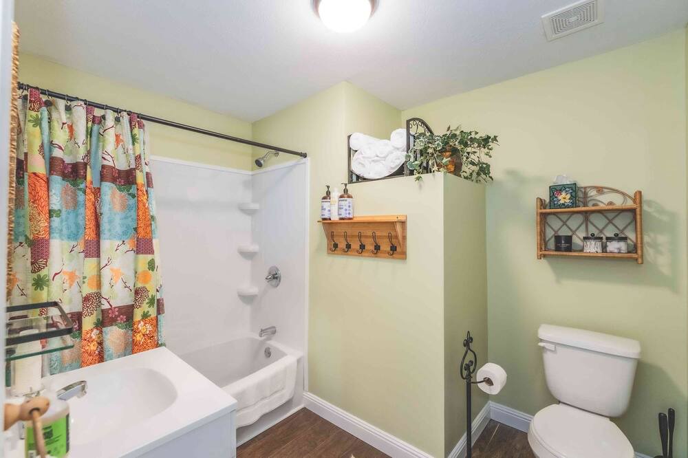 Photo of Bathroom in Berea