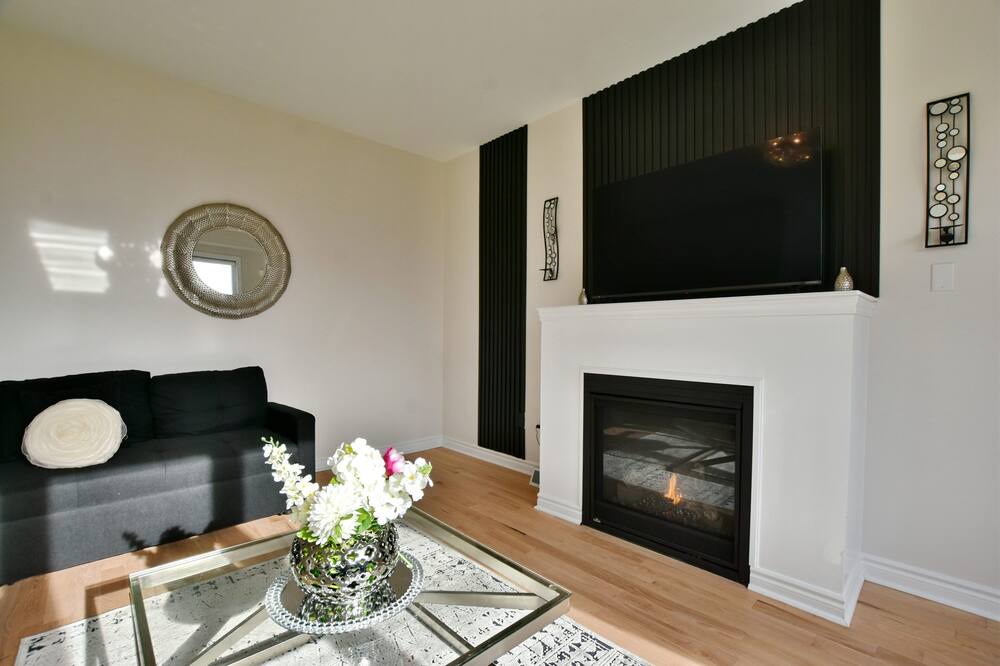 Photo of Livingroom in Collingwood