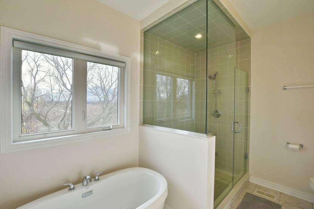 Photo of Bathroom in Collingwood