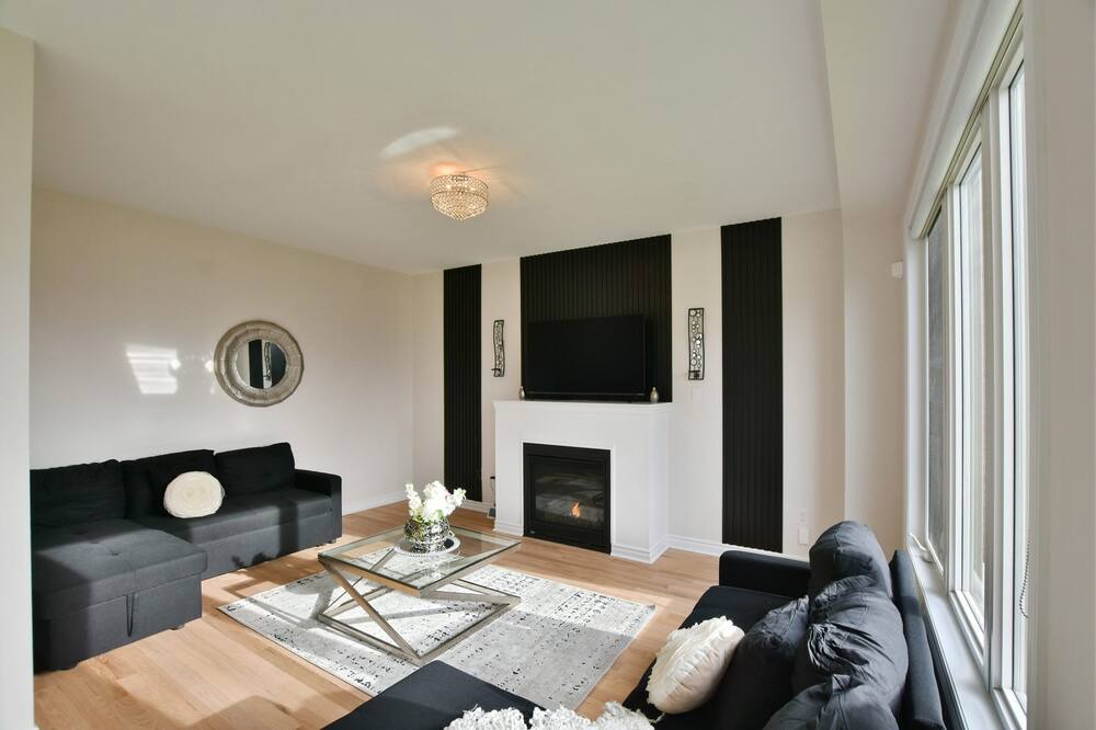 Photo of Livingroom in Collingwood