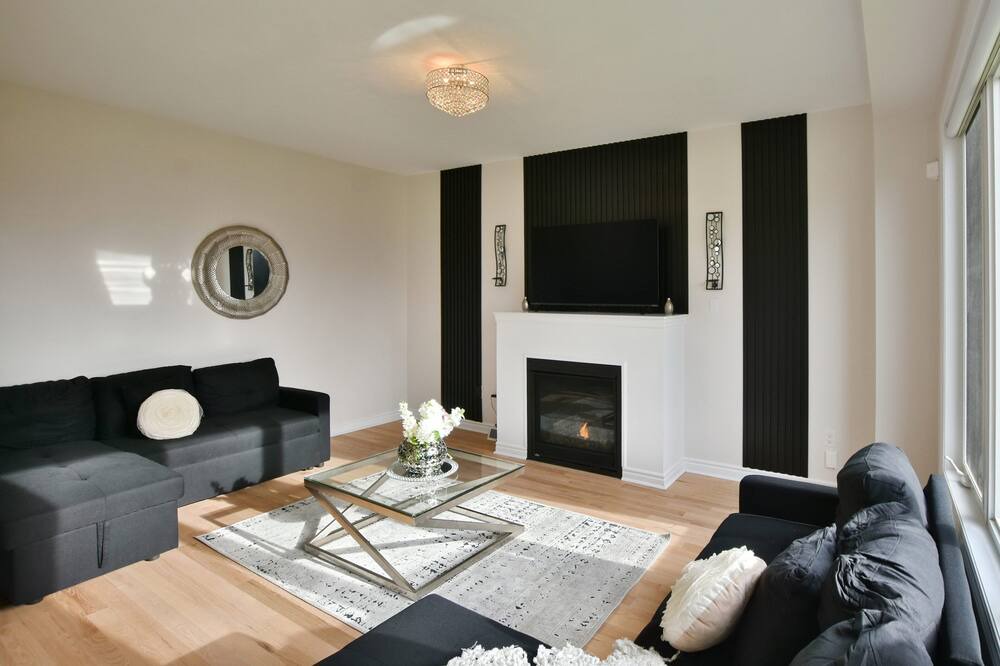 Photo of Livingroom in Collingwood