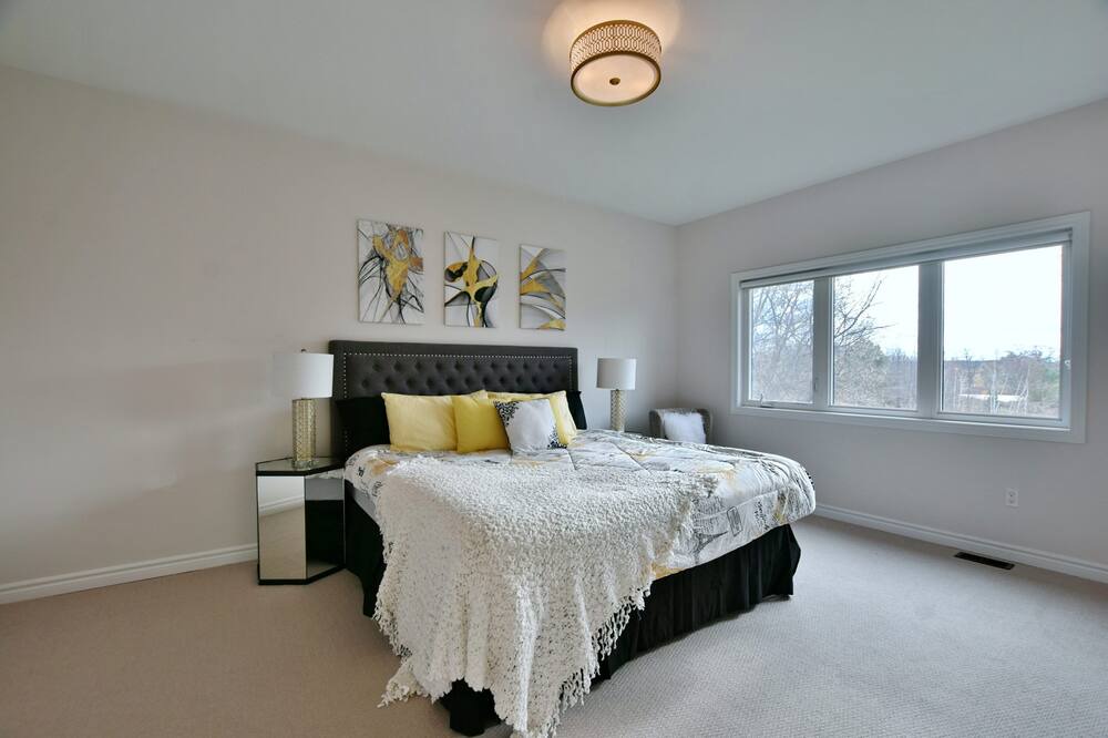 Photo of Bedroom in Collingwood