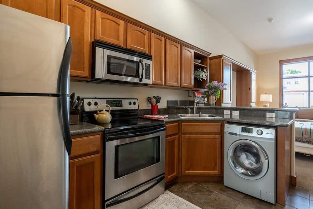 Photo of Others in Manhattan