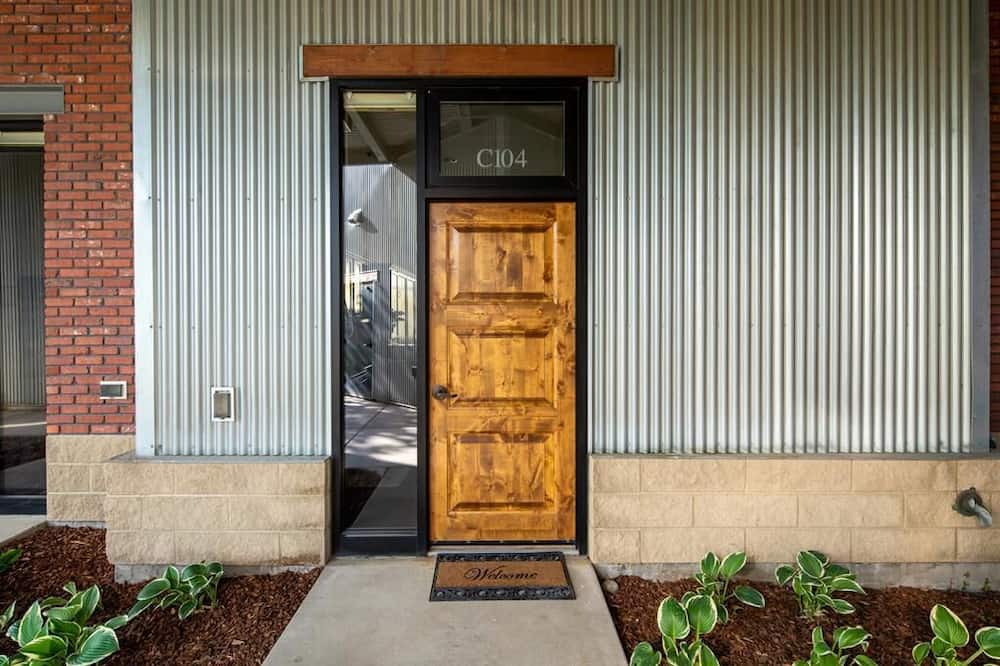 Photo of Others in Manhattan