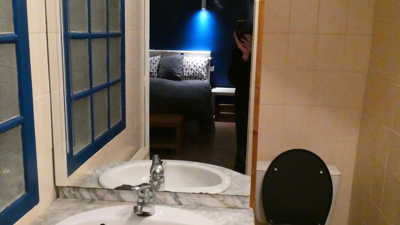 Photo of Others in Poil