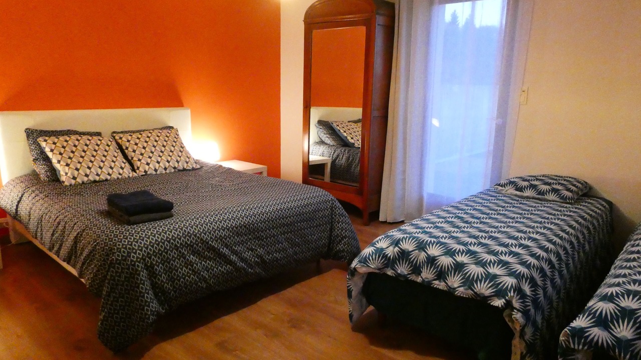 Photo of Others in Poil