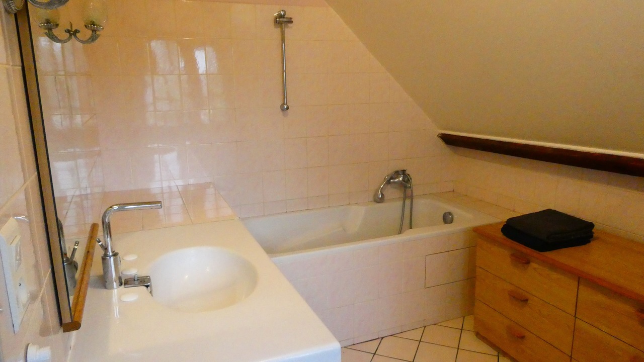 Photo of Others in Poil