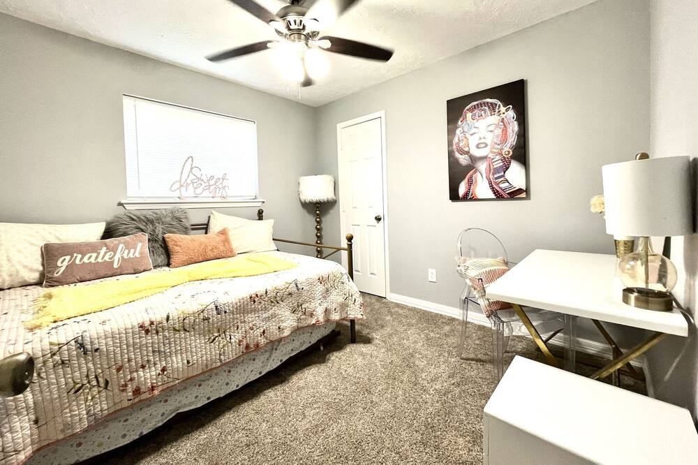 Photo of Bedroom in Spring