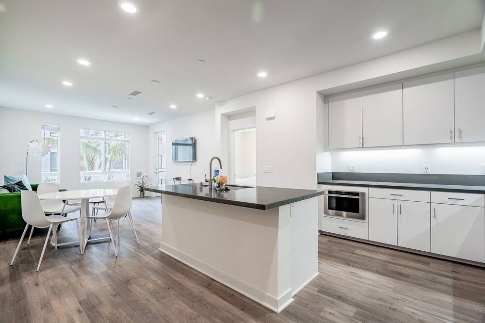 Photo of Kitchen in Airport Area