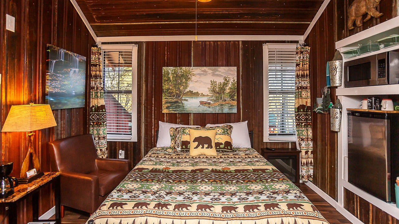 Photo of Others in Benton