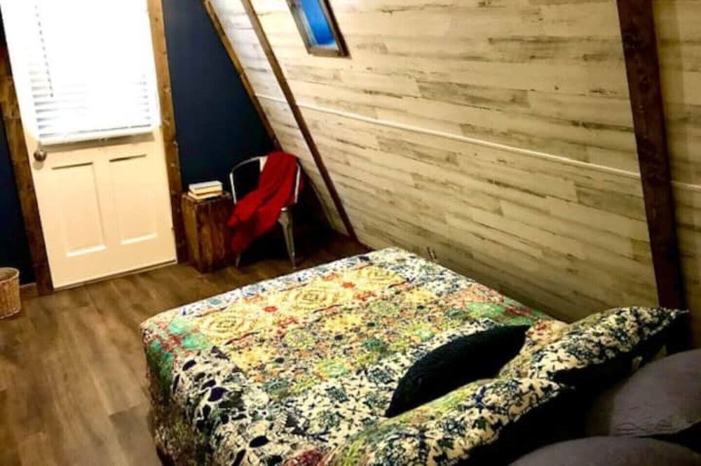 Photo of Bedroom in Quinlan