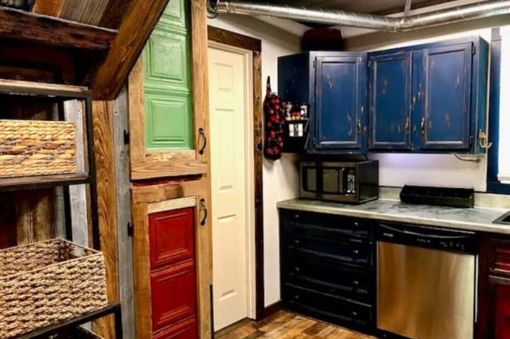 Photo of Kitchen in Quinlan