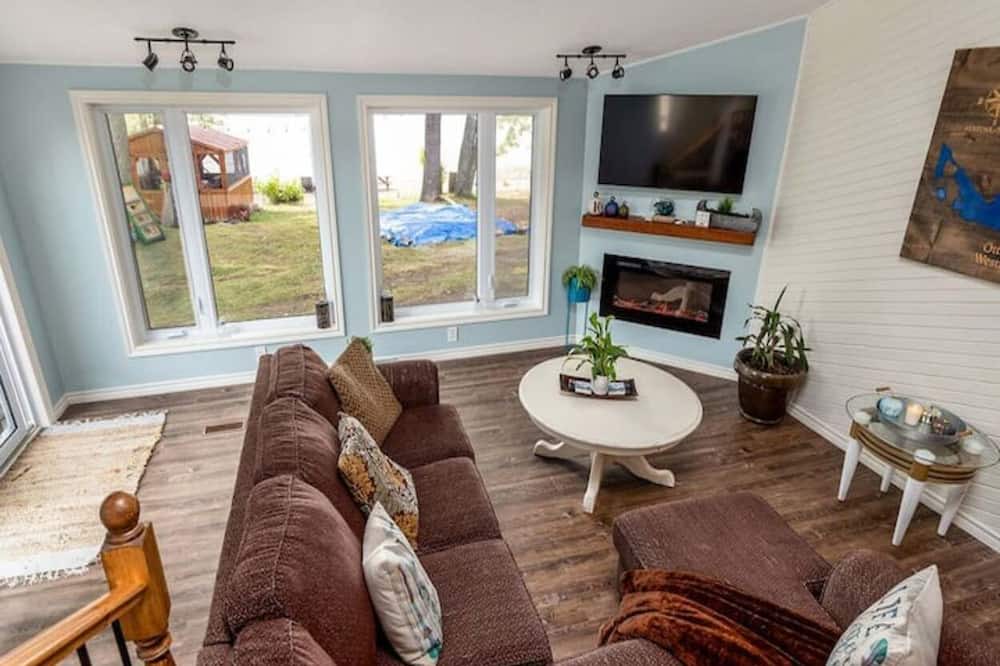 Photo of Livingroom in Whitewater Region