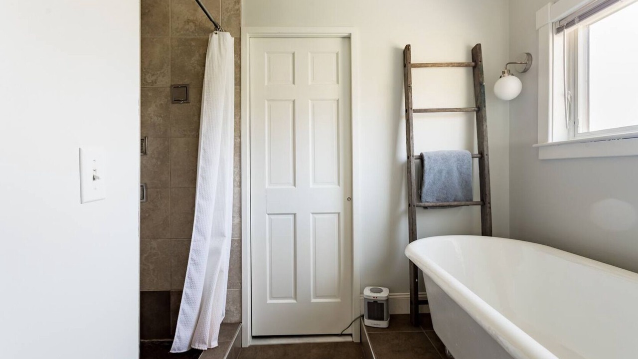 Photo of Others in Hobart