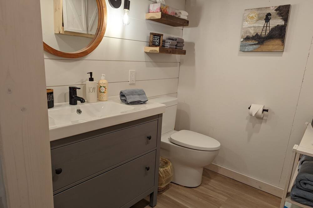Photo of Bathroom in Winnipeg Beach