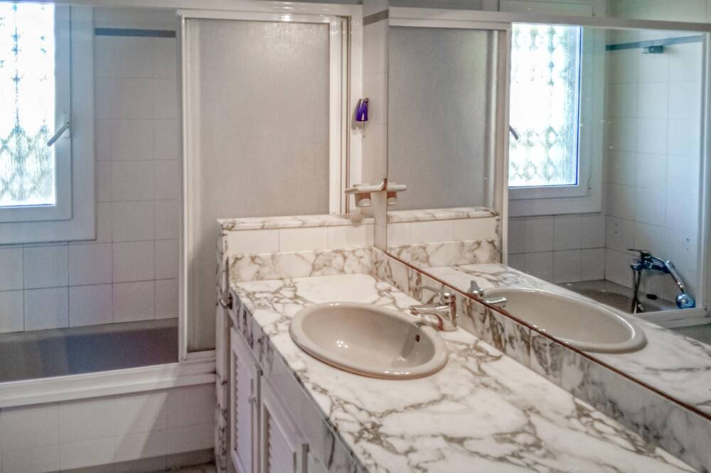 Photo of Bathroom in Comarruga