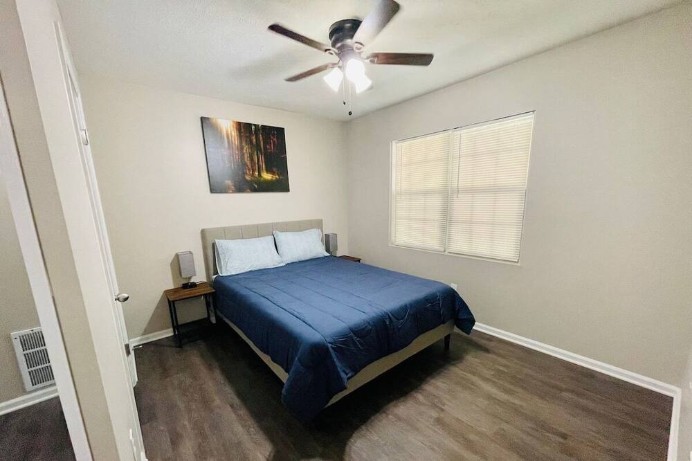 Photo of Bedroom in Austell