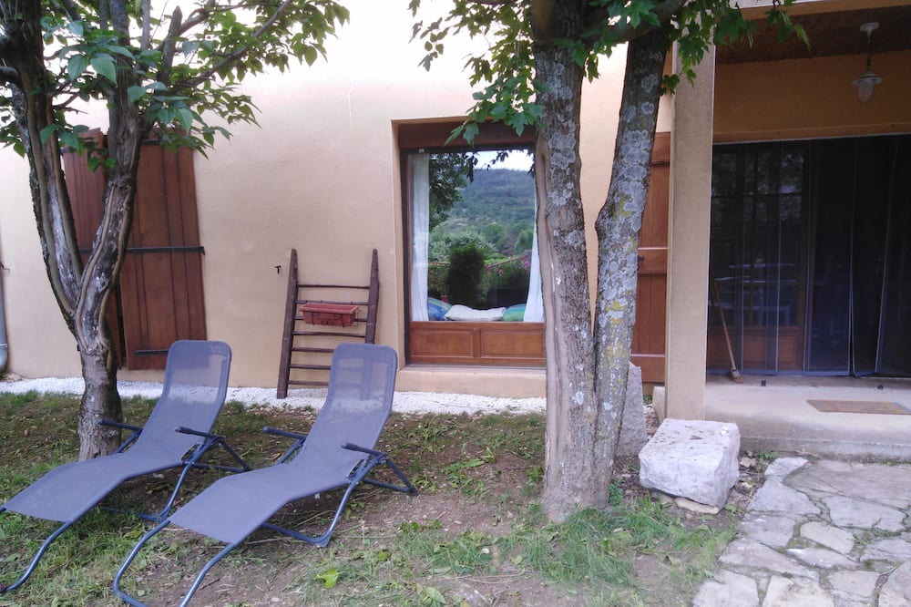 Photo of Patio Balcony in Sainte-Eulalie-de-Cernon