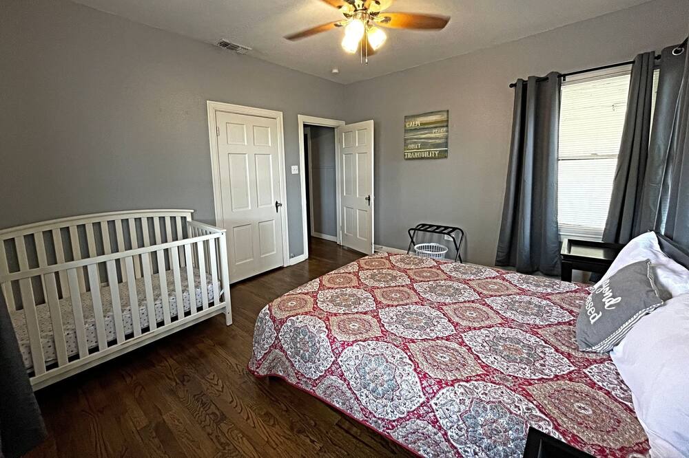 Photo of Bedroom in Highland Park
