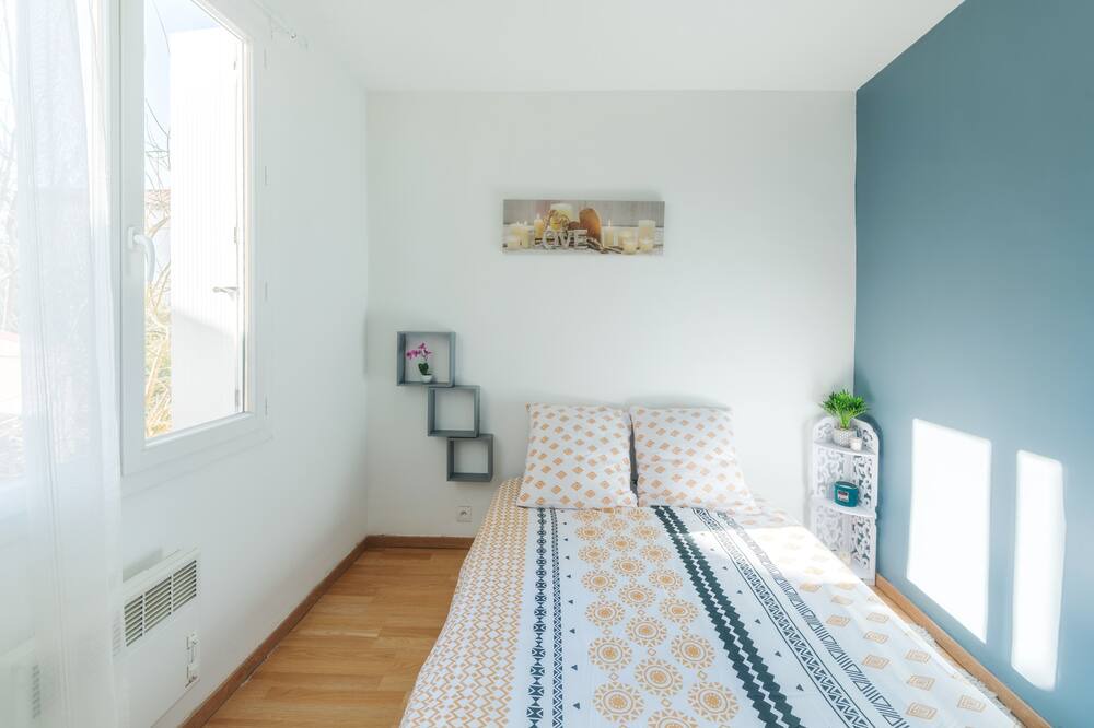 Photo of Bedroom in Aiguerelles