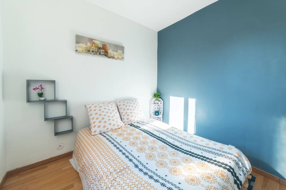Photo of Bedroom in Aiguerelles