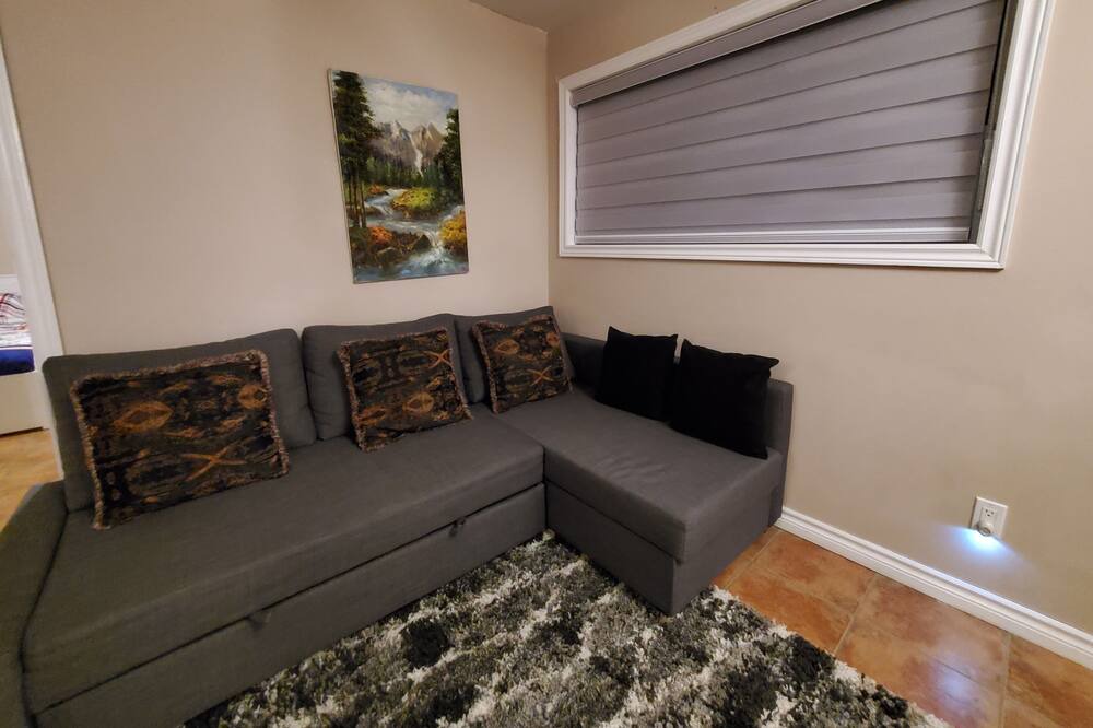 Photo of Livingroom in Lafontaine