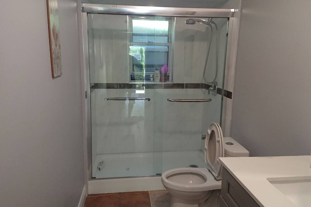 Photo of Bathroom in Lafontaine